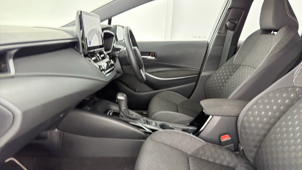 Toyota Corolla 1.8 Hybrid Icon 5dr CVT Hybrid Hatchback - Image 5