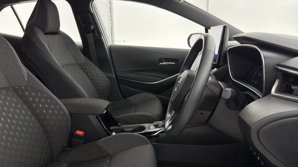 Toyota Corolla 1.8 Hybrid Icon 5dr CVT Hybrid Hatchback - Image 12