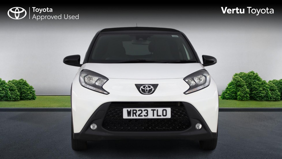 Toyota Aygo X 1.0 VVT-i Edge 5dr Petrol Hatchback - Image 22