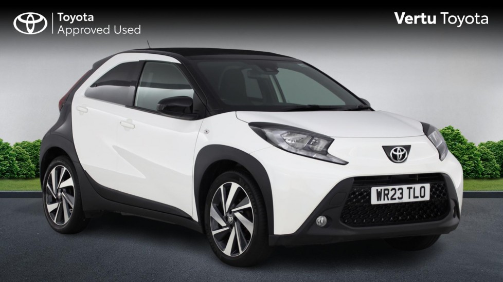 Toyota Aygo X 1.0 VVT-i Edge 5dr Petrol Hatchback - Image 1