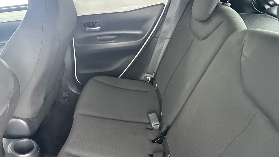 Toyota Aygo X 1.0 VVT-i Edge 5dr Petrol Hatchback - Image 15