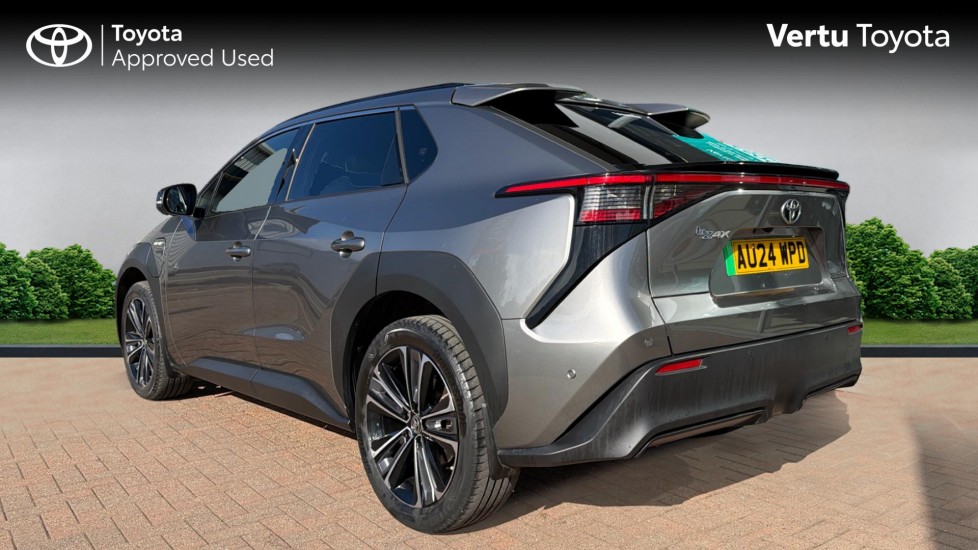 Toyota bZ4X 150kW Vision 71.4kWh 5dr Auto Electric Hatchback - Image 4