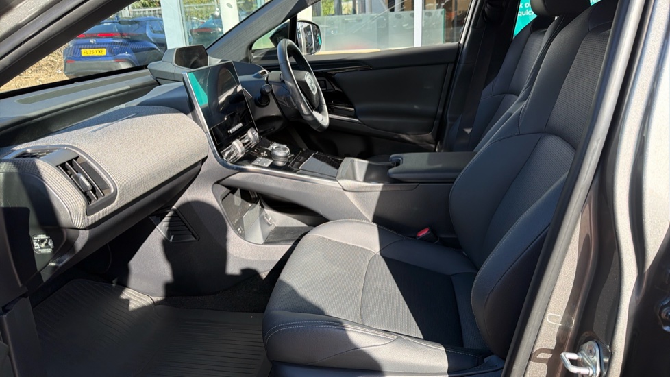 Toyota bZ4X 150kW Vision 71.4kWh 5dr Auto Electric Hatchback - Image 5