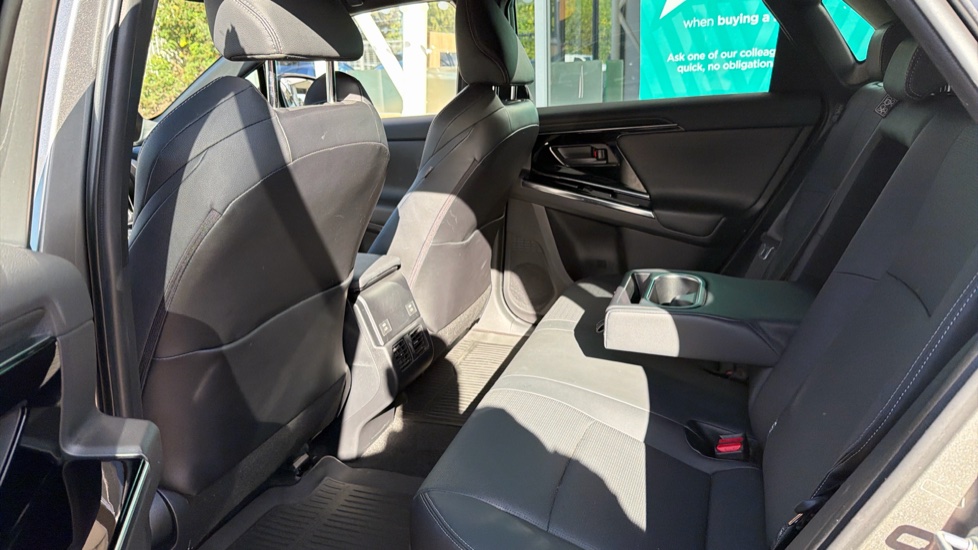 Toyota bZ4X 150kW Vision 71.4kWh 5dr Auto Electric Hatchback - Image 15