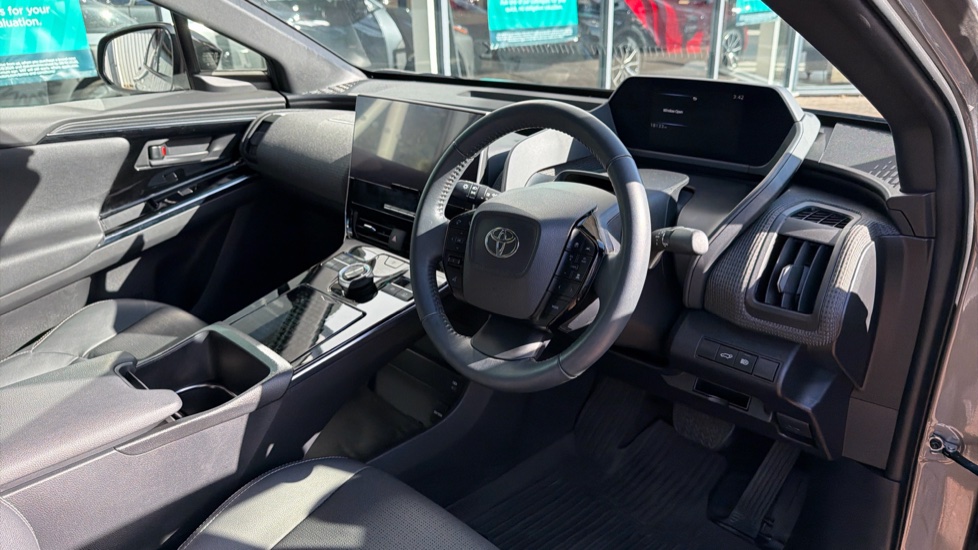 Toyota bZ4X 150kW Vision 71.4kWh 5dr Auto Electric Hatchback - Image 34