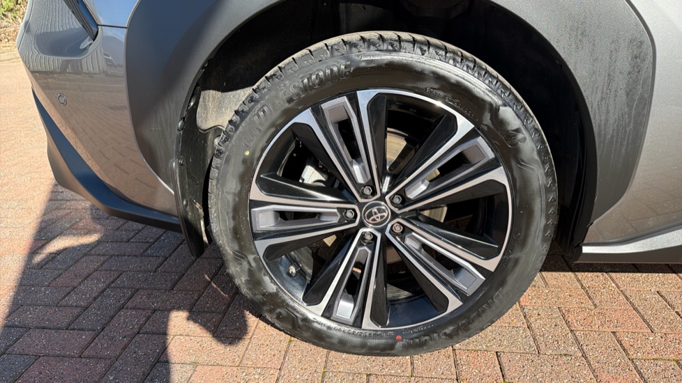 Toyota bZ4X 150kW Vision 71.4kWh 5dr Auto Electric Hatchback - Image 43