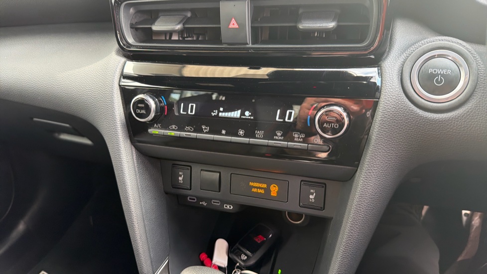 Toyota Yaris Cross 1.5 Hybrid GR Sport 5dr CVT Hybrid Estate - Image 38