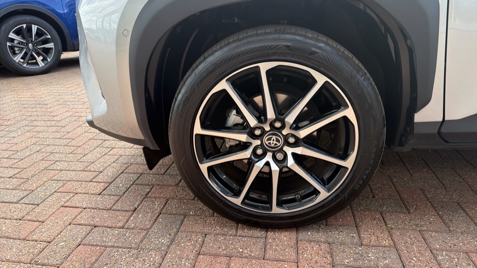 Toyota Yaris Cross 1.5 Hybrid GR Sport 5dr CVT Hybrid Estate - Image 42