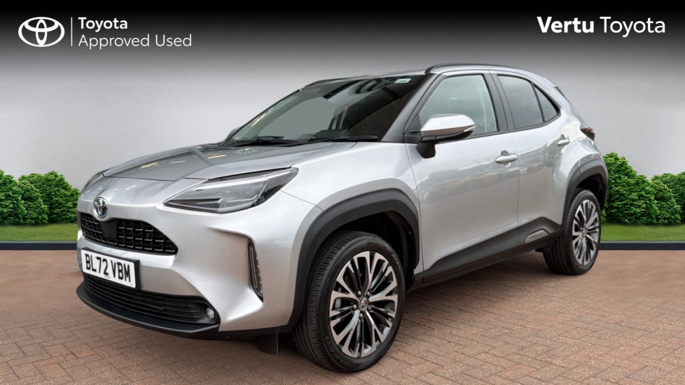 Toyota Yaris Cross 1.5 Hybrid Excel 5dr CVT Hybrid Estate - Image 3