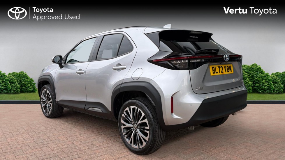 Toyota Yaris Cross 1.5 Hybrid Excel 5dr CVT Hybrid Estate - Image 4
