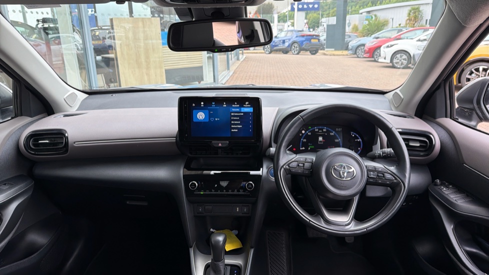 Toyota Yaris Cross 1.5 Hybrid Excel 5dr CVT Hybrid Estate - Image 6