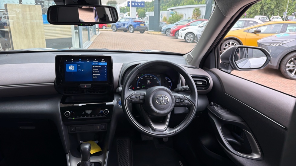 Toyota Yaris Cross 1.5 Hybrid Excel 5dr CVT Hybrid Estate - Image 7