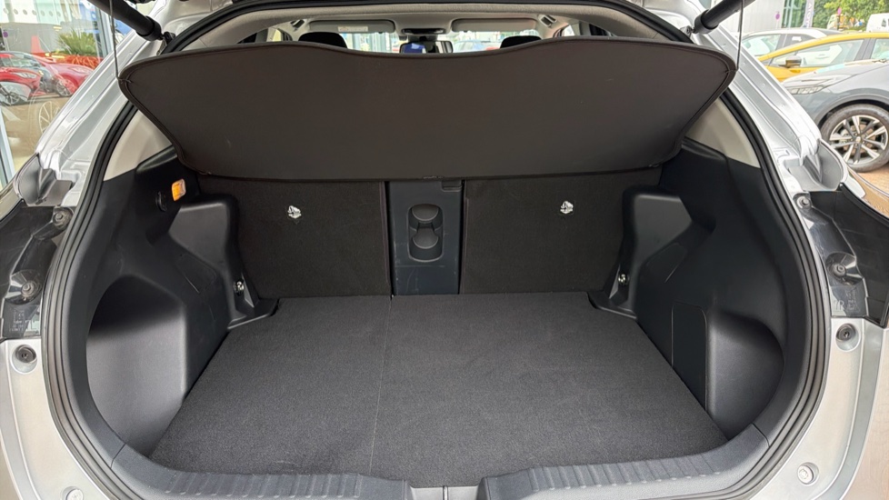 Toyota Yaris Cross 1.5 Hybrid Excel 5dr CVT Hybrid Estate - Image 13