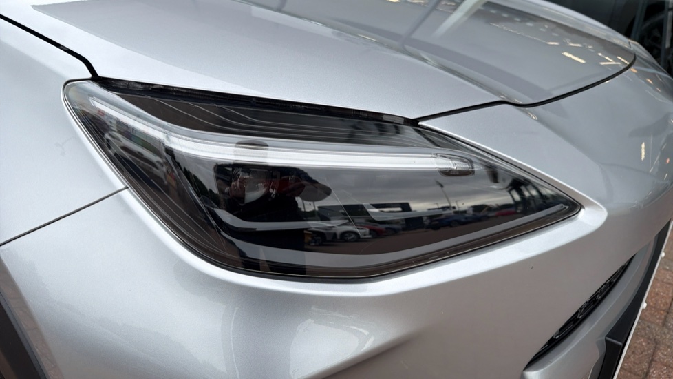 Toyota Yaris Cross 1.5 Hybrid Excel 5dr CVT Hybrid Estate - Image 20
