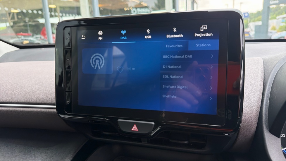 Toyota Yaris Cross 1.5 Hybrid Excel 5dr CVT Hybrid Estate - Image 32