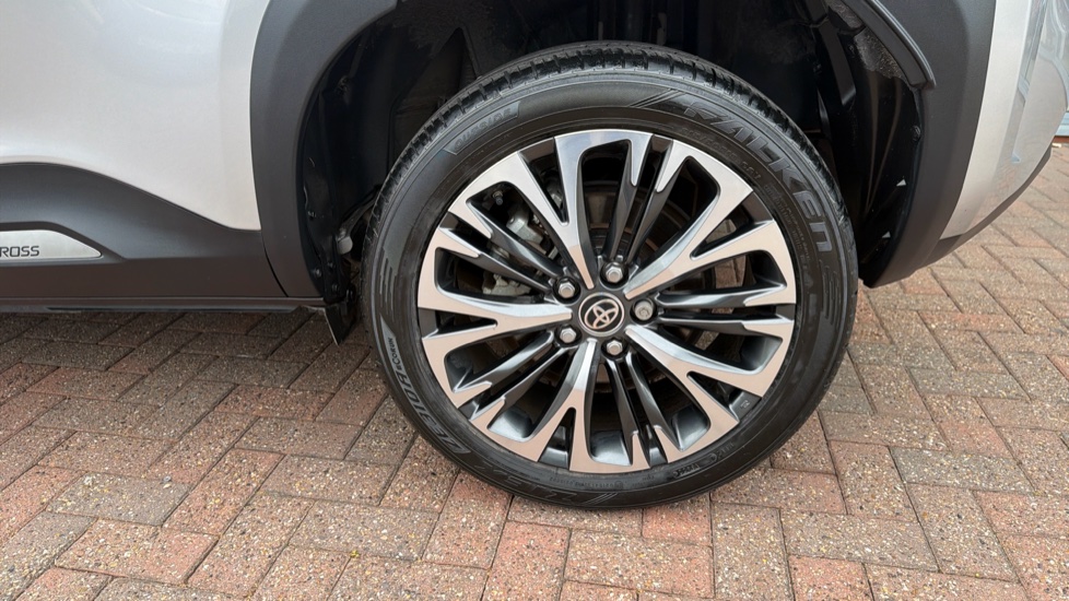 Toyota Yaris Cross 1.5 Hybrid Excel 5dr CVT Hybrid Estate - Image 43