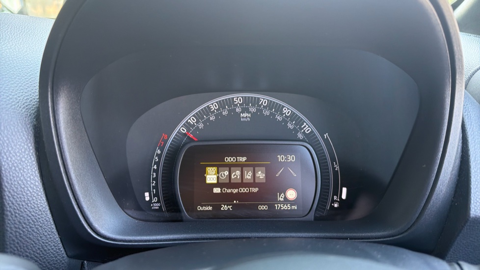 Toyota Aygo X 1.0 VVT-i Exclusive 5dr Petrol Hatchback - Image 11