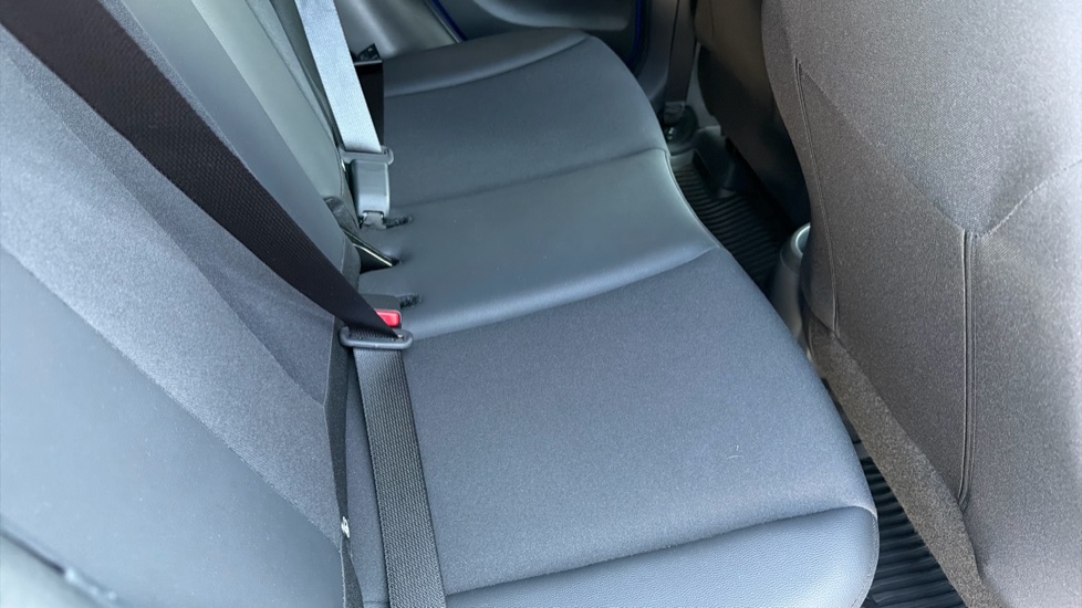 Toyota Aygo X 1.0 VVT-i Exclusive 5dr Petrol Hatchback - Image 17