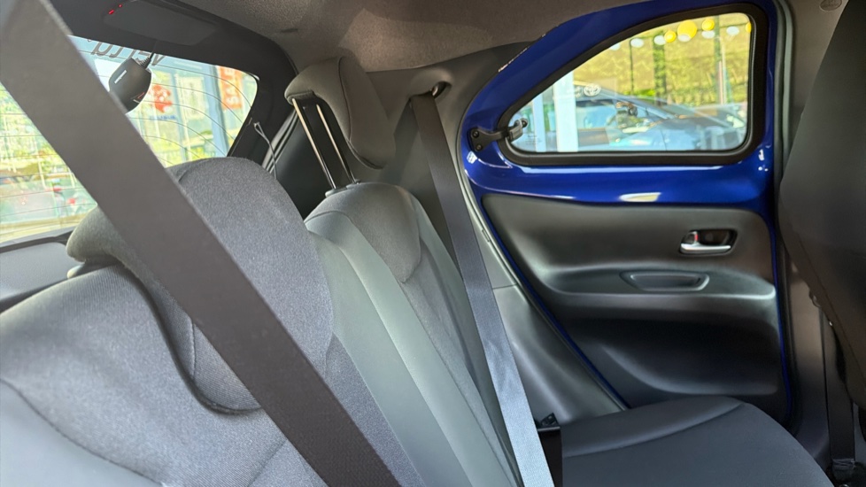 Toyota Aygo X 1.0 VVT-i Exclusive 5dr Petrol Hatchback - Image 18