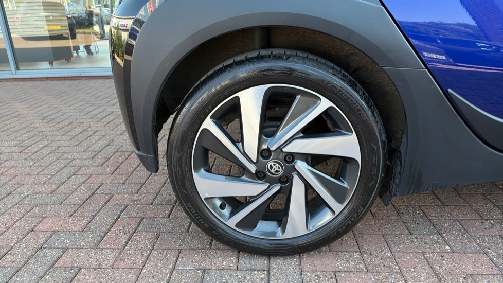 Toyota Aygo X 1.0 VVT-i Exclusive 5dr Petrol Hatchback - Image 41