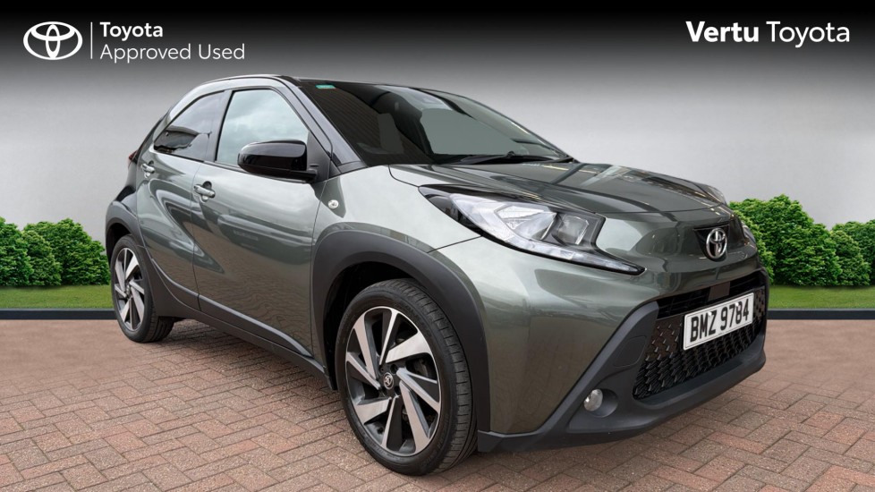 Toyota Aygo X 1.0 VVT-i Edge 5dr Auto Petrol Hatchback - Image 1