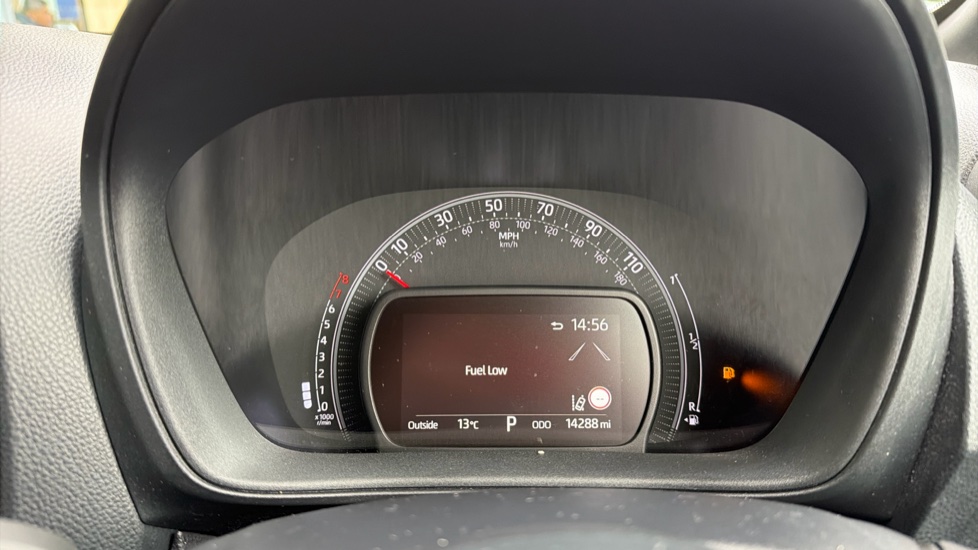 Toyota Aygo X 1.0 VVT-i Edge 5dr Auto Petrol Hatchback - Image 11