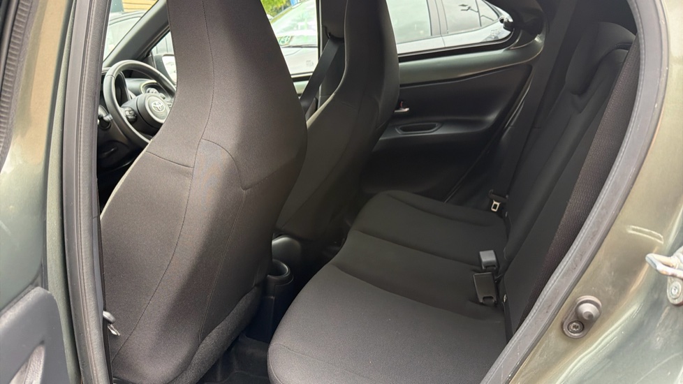 Toyota Aygo X 1.0 VVT-i Edge 5dr Auto Petrol Hatchback - Image 15