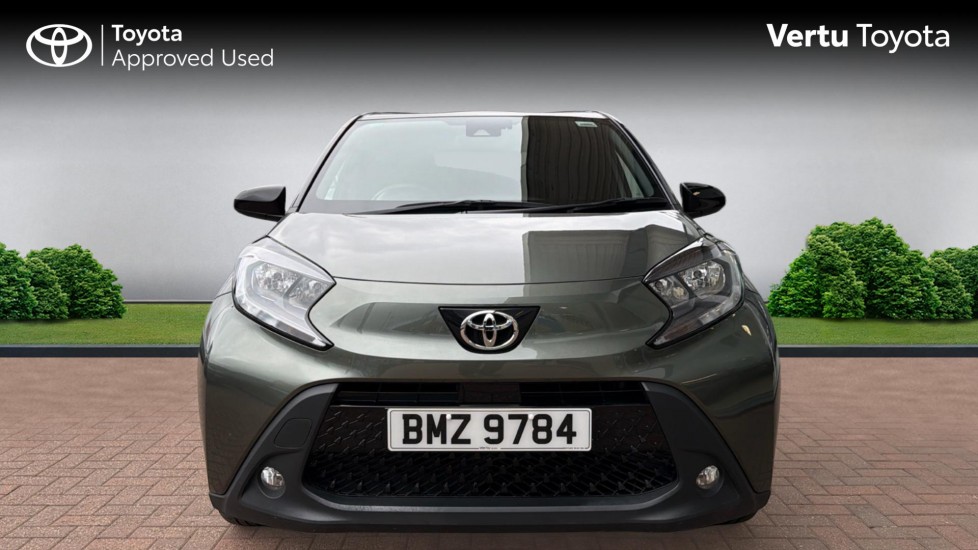 Toyota Aygo X 1.0 VVT-i Edge 5dr Auto Petrol Hatchback - Image 22