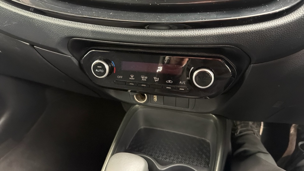 Toyota Aygo X 1.0 VVT-i Edge 5dr Auto Petrol Hatchback - Image 38