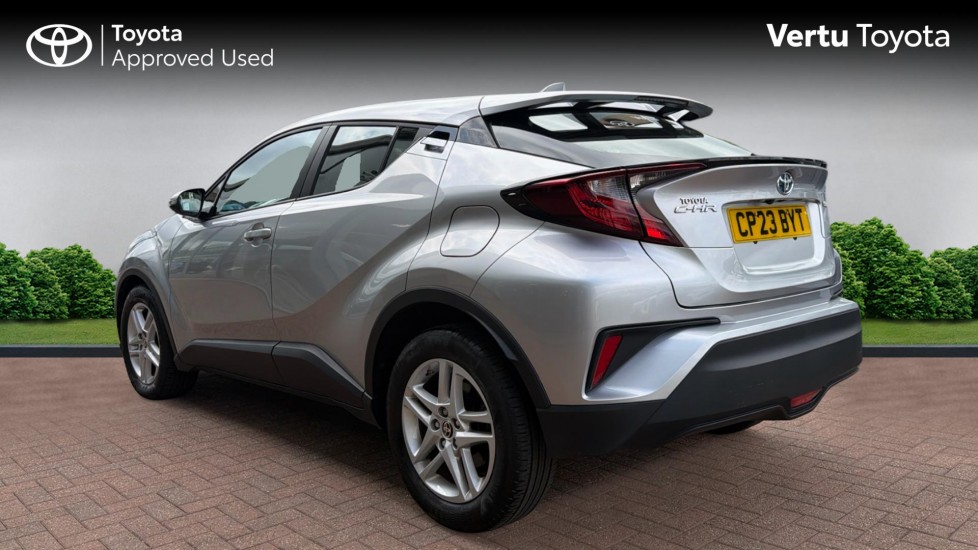 Toyota C-HR 1.8 Hybrid Icon 5dr CVT Hybrid Hatchback - Image 4