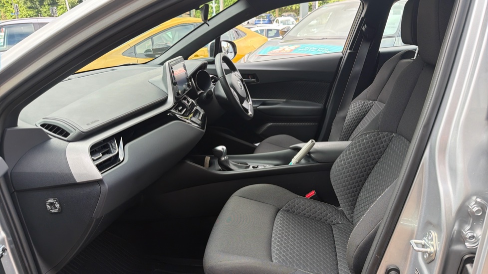 Toyota C-HR 1.8 Hybrid Icon 5dr CVT Hybrid Hatchback - Image 5