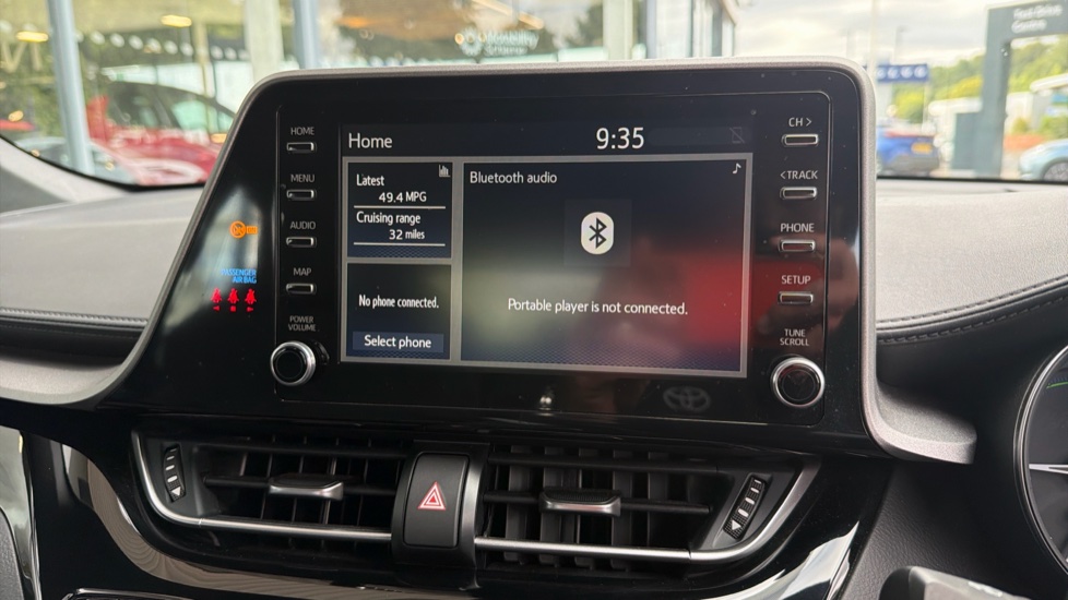 Toyota C-HR 1.8 Hybrid Icon 5dr CVT Hybrid Hatchback - Image 9