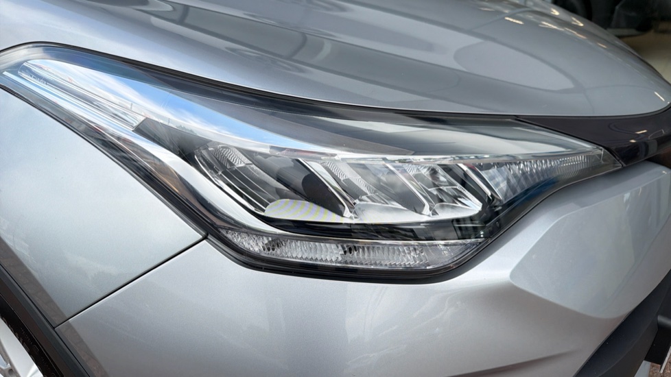 Toyota C-HR 1.8 Hybrid Icon 5dr CVT Hybrid Hatchback - Image 20