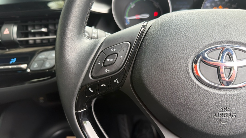 Toyota C-HR 1.8 Hybrid Icon 5dr CVT Hybrid Hatchback - Image 36