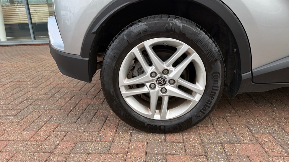 Toyota C-HR 1.8 Hybrid Icon 5dr CVT Hybrid Hatchback - Image 41