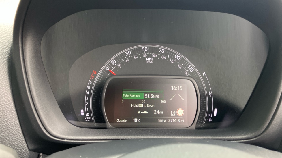 Toyota Aygo X 1.0 VVT-i Edge 5dr Petrol Hatchback - Image 11