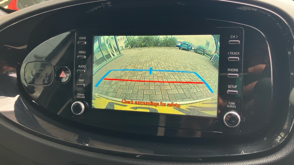 Toyota Aygo X 1.0 VVT-i Edge 5dr Petrol Hatchback - Image 33