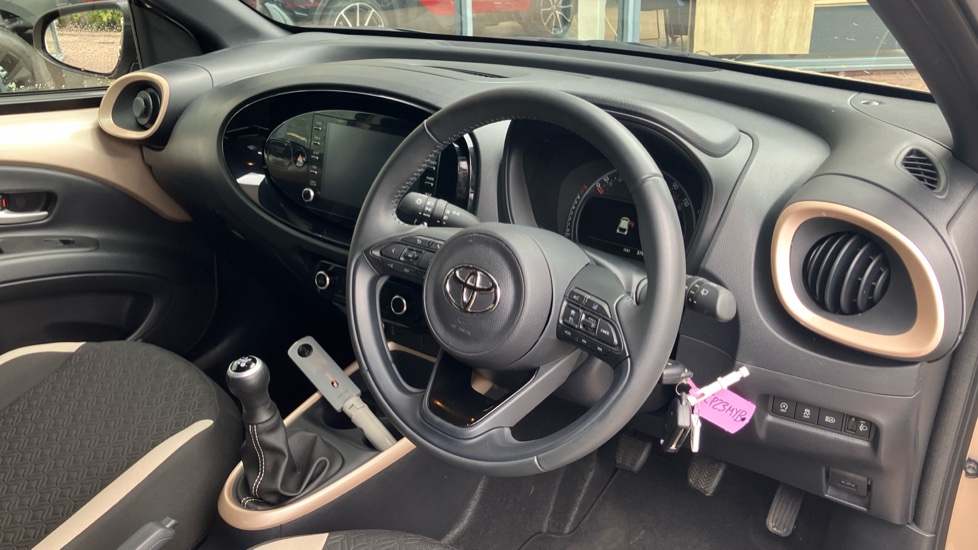 Toyota Aygo X 1.0 VVT-i Edge 5dr Petrol Hatchback - Image 34