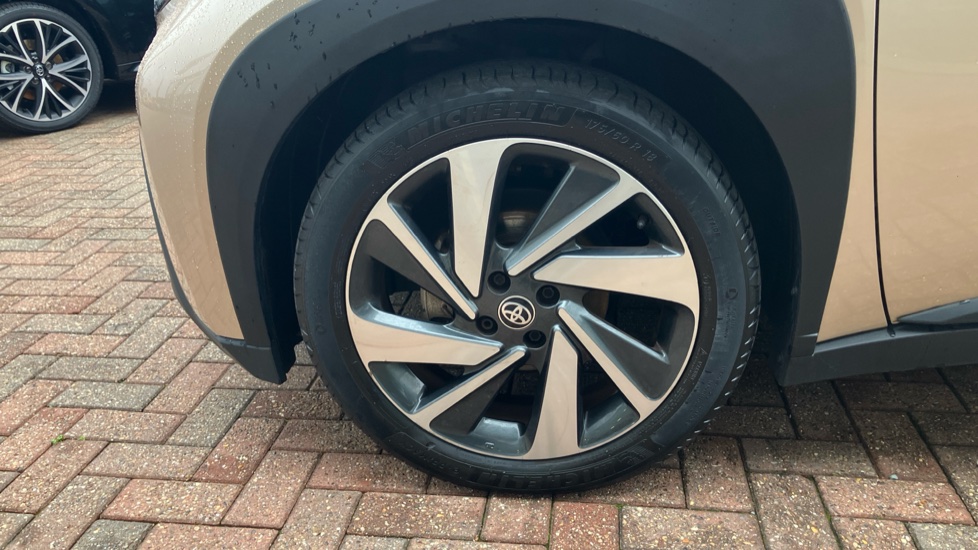 Toyota Aygo X 1.0 VVT-i Edge 5dr Petrol Hatchback - Image 42