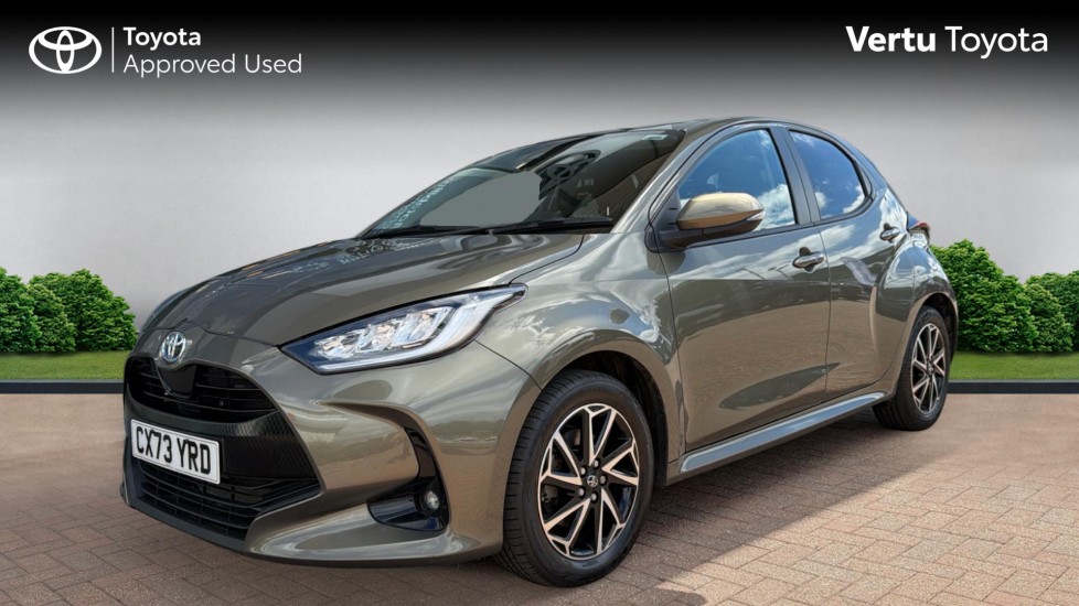 Toyota Yaris 1.5 Hybrid Design 5dr CVT Hybrid Hatchback - Image 3