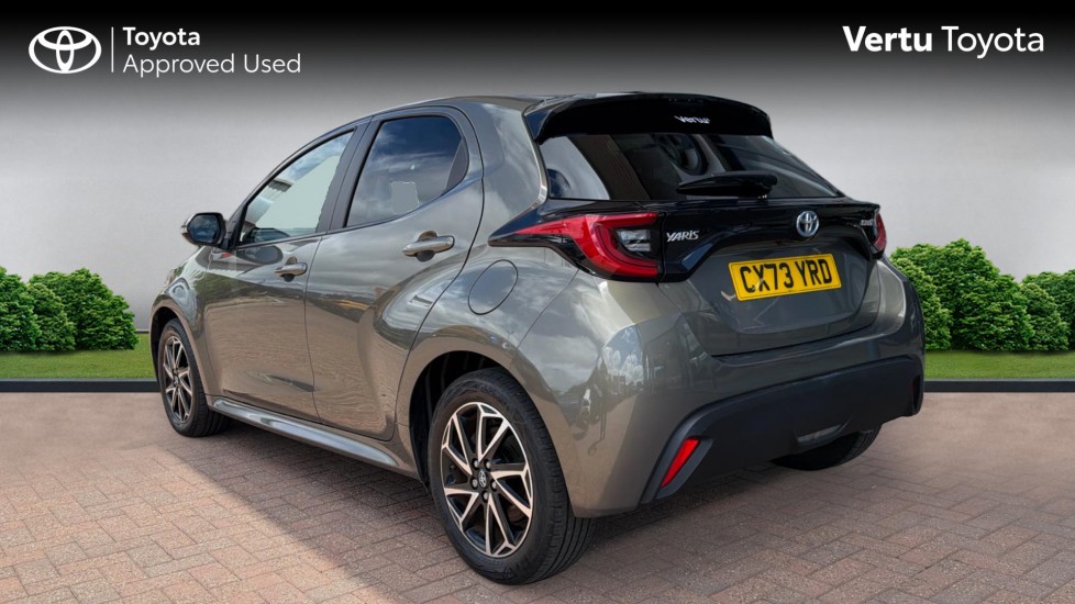 Toyota Yaris 1.5 Hybrid Design 5dr CVT Hybrid Hatchback - Image 4