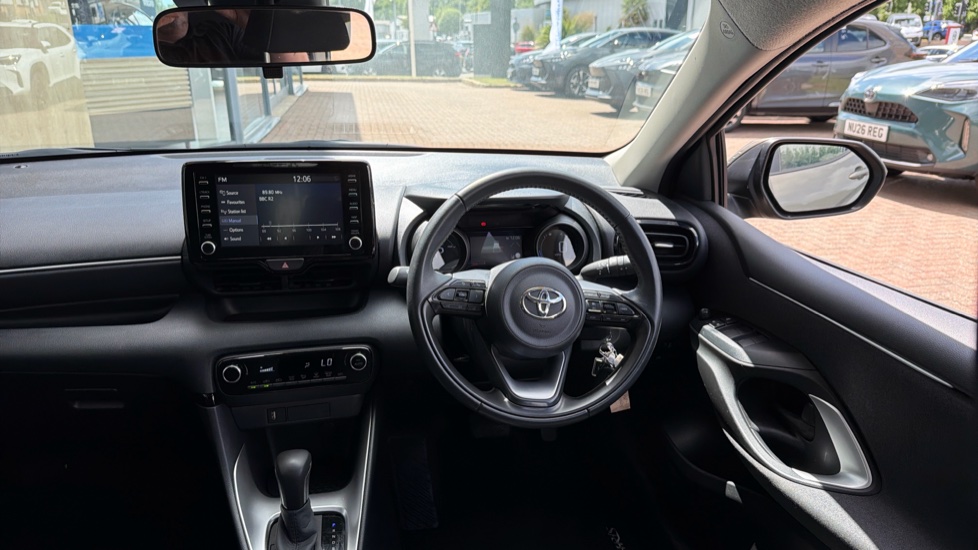 Toyota Yaris 1.5 Hybrid Design 5dr CVT Hybrid Hatchback - Image 7