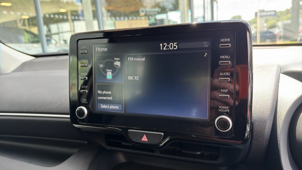 Toyota Yaris 1.5 Hybrid Design 5dr CVT Hybrid Hatchback - Image 9