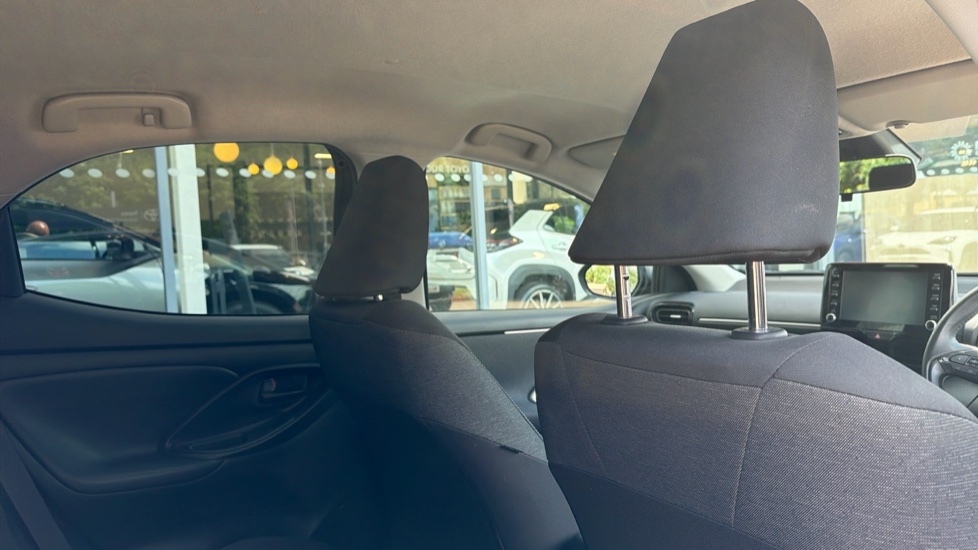 Toyota Yaris 1.5 Hybrid Design 5dr CVT Hybrid Hatchback - Image 19