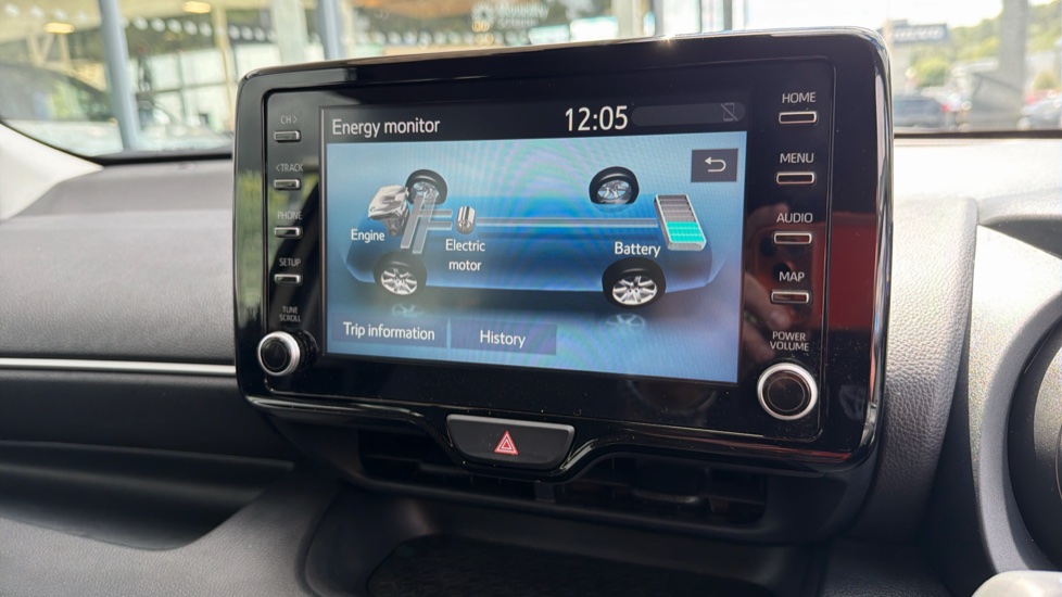 Toyota Yaris 1.5 Hybrid Design 5dr CVT Hybrid Hatchback - Image 30
