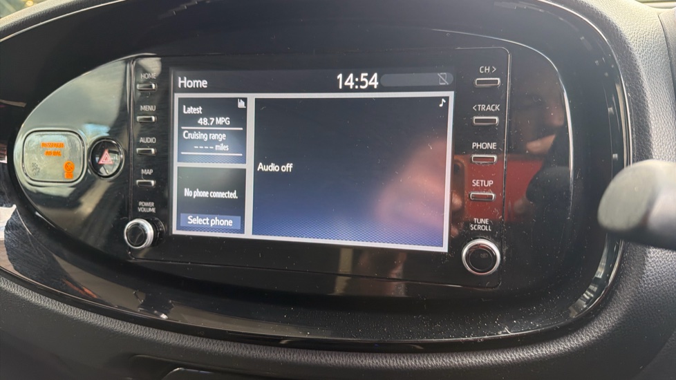 Toyota Aygo X 1.0 VVT-i Edge 5dr Auto Petrol Hatchback - Image 9
