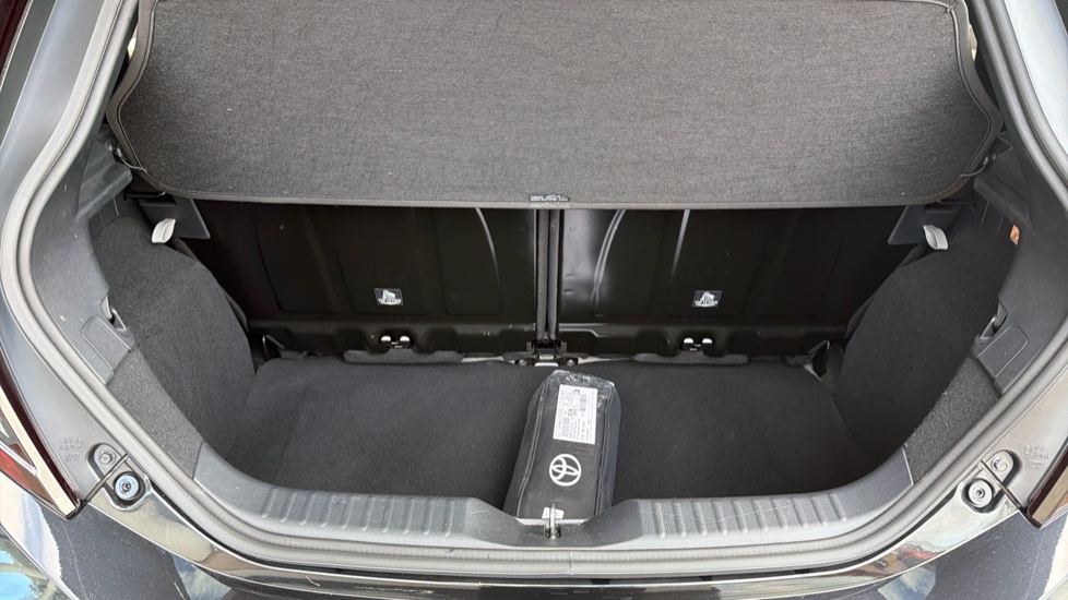 Toyota Aygo X 1.0 VVT-i Edge 5dr Auto Petrol Hatchback - Image 13