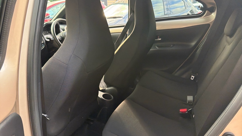 Toyota Aygo X 1.0 VVT-i Edge 5dr Auto Petrol Hatchback - Image 15