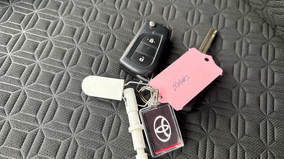 Toyota Aygo X 1.0 VVT-i Edge 5dr Auto Petrol Hatchback - Image 28