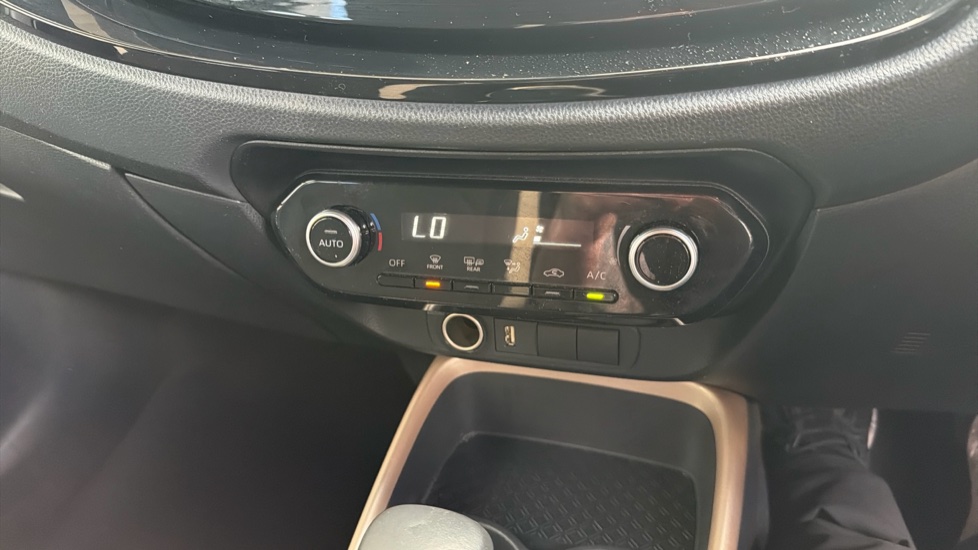 Toyota Aygo X 1.0 VVT-i Edge 5dr Auto Petrol Hatchback - Image 38